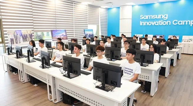 Vietnam should seize opportunity to join global semiconductor supply chain