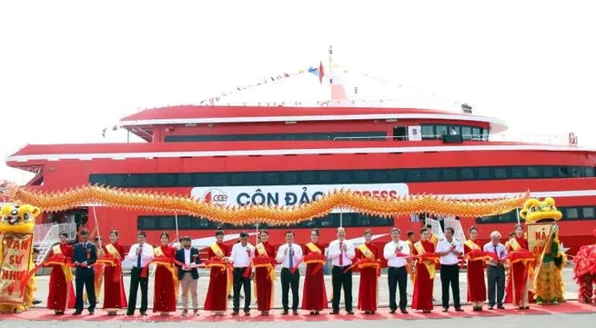 High-speed boat takes four hours to travel between Ho Chi Minh City and Con Dao Island