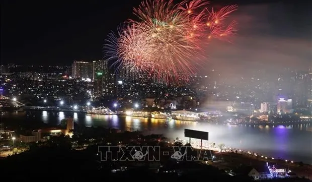 Fireworks light up HCM City skies on reunification day