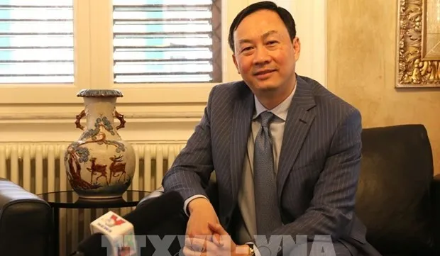 Ambassador pushes for closer ties between Vietnamese localities, Sicily region