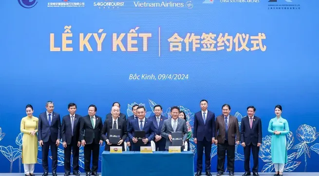 Vietnam Airlines signs deals totalling nearly 450 million USD with Chinese partners