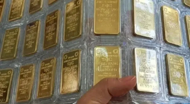 Eleven bidders win latest gold auction