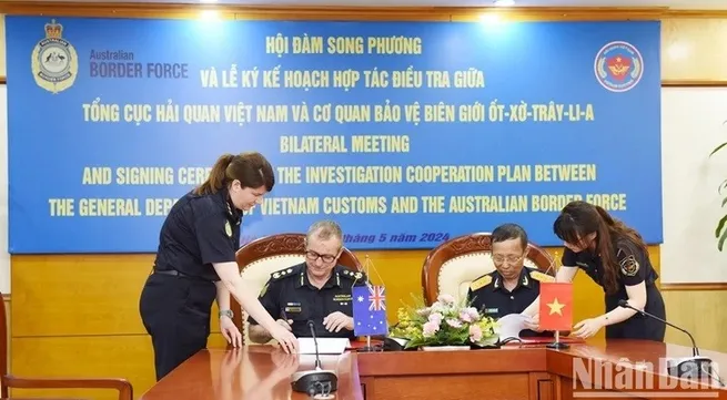 Vietnam and Australia strengthen fight against customs violations