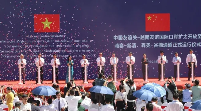 Specialised freight transport route at Huu Nghi (Vietnam)–Youyi Guan (China) border gate pair opens