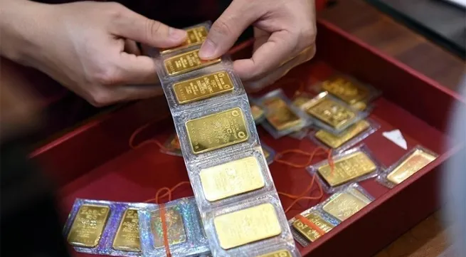 Central bank suspends gold bar auctions, announces market inspections