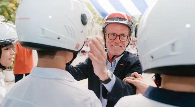 AIP celebrates over ten years of helmet safety progress in Vietnam