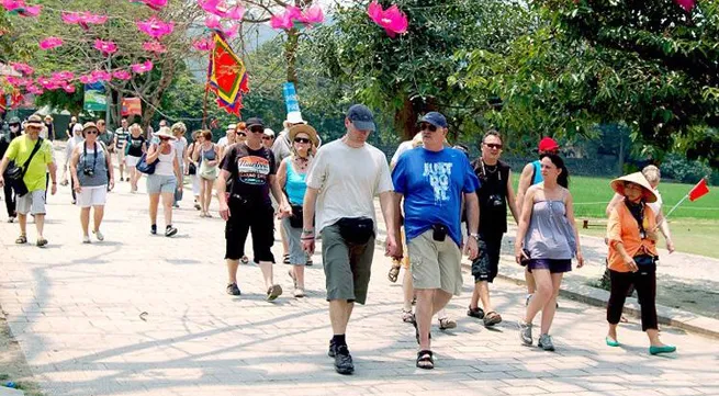 International tourist arrivals to Hanoi rise by 52.6% in H1