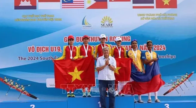 Vietnam ranks first at Southeast Asian rowing championship