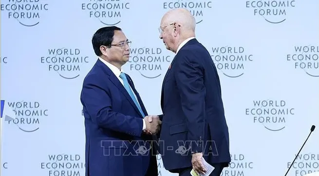 Foreign Minister declares PM Chinh's China trip a success