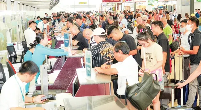 Airlines increase capacity to meet travel demand during summer peak