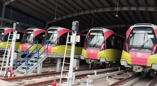 Trains on Nhon-Hanoi Station metro line qualified to operate