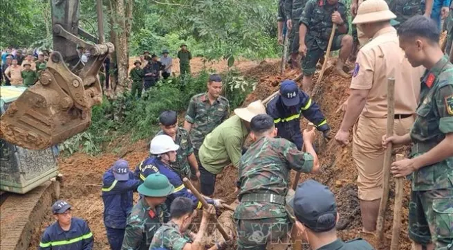 PM urges prompt actions to fix consequences of deadly landslide in Ha Giang