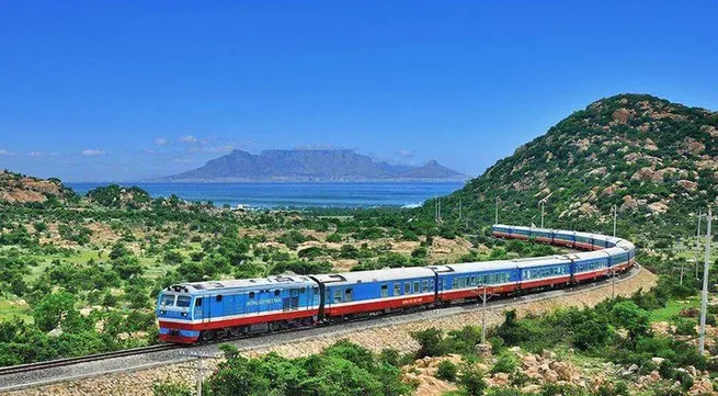 Rail sector operates more than 1,800 services during Lunar New Year