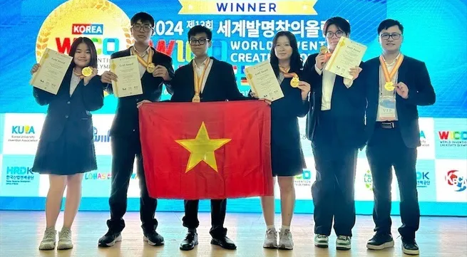 Vietnamese students claim gold medal at World Invention Creativity Olympic