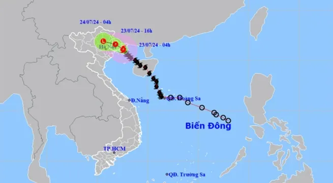 Storm No.2 at shock level 11 in Quang Ninh-Hai Phong coastal area