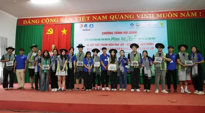 Vietnamese, Korean youths join hands in green summer campaign in Dak Lak