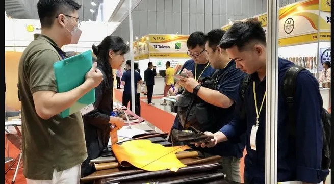 Int'l Shoes & Leather Exhibition opens in HCM City