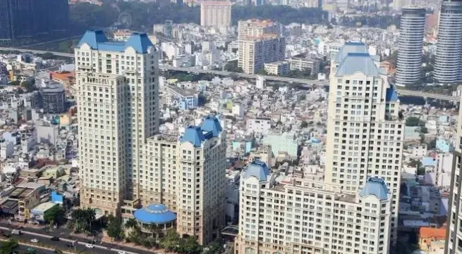 Domestic enterprises make imprints on real estate M&A market