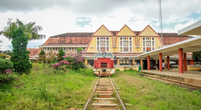 Da Lat city's century-old railway station doubles as tourist draw