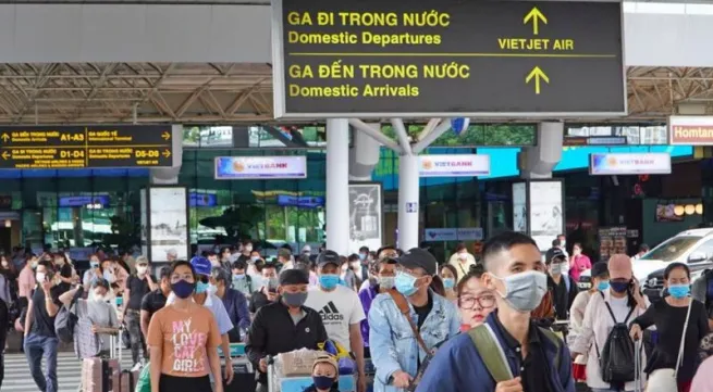 Tan Son Nhat airport expects to serve 120,000 passengers daily over National Day rush