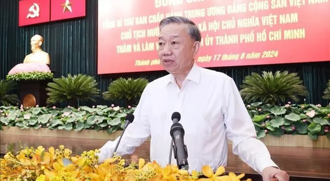 Top leader urges Ho Chi Minh City to grow rapidly, sustainably