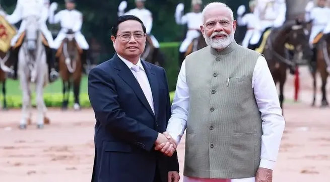 Indian PM hosts official welcome ceremony for Vietnamese counterpart