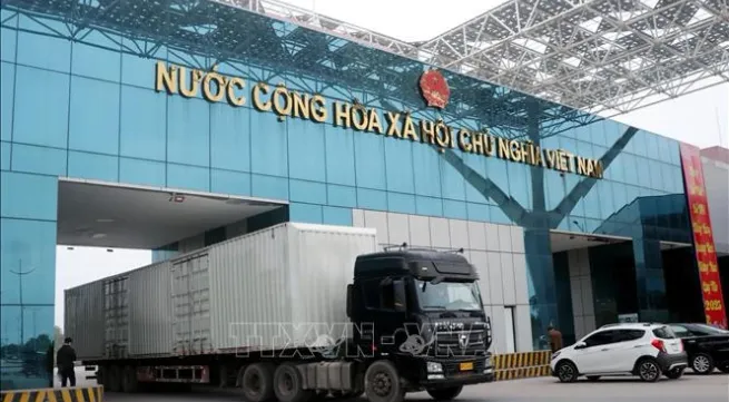 Export-import through Mong Cai int’l border gate grows 24%