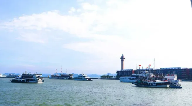 Ha Long city welcoming tourists back