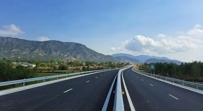 Vietnam eyes completion of 3,000km of highways by 2025