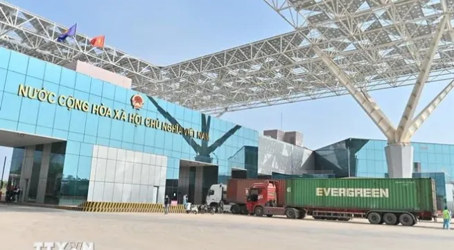 Vietnam develops border gates into key economic zones