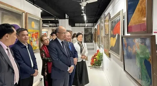 Vietnamese lacquer art introduced in Paris