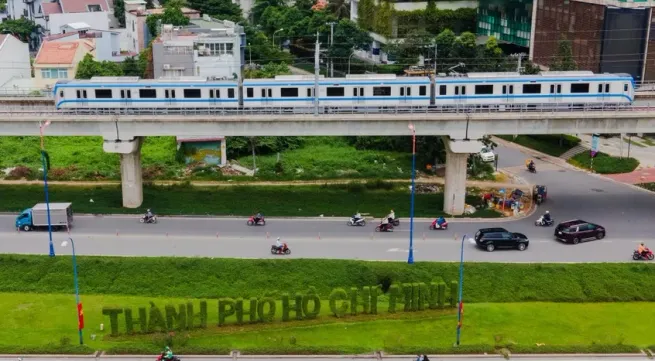 Ho Chi Minh City Metro Line 1 serves over 570,000 passengers during Tet peak