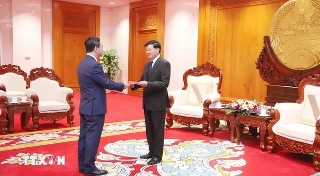 Vietnamese Ambassador to Laos presents credentials