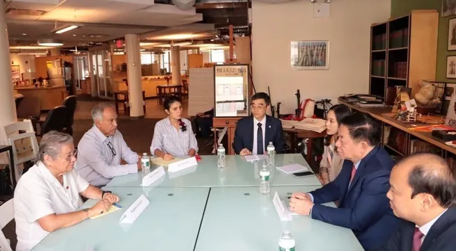 Party official meets with Communist Party USA in New York