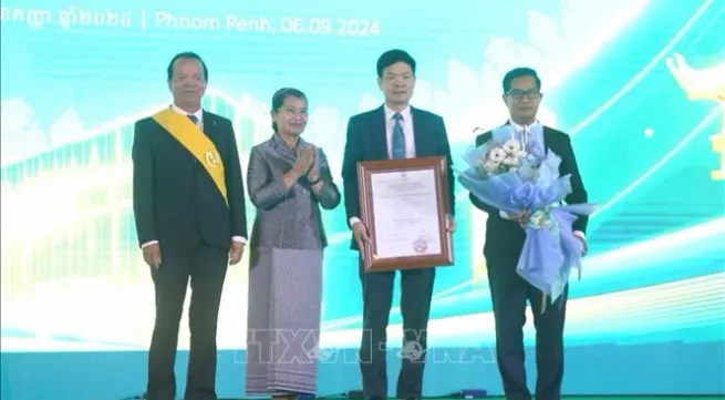 Bank hailed for contributing to Vietnam-Cambodia economic ties