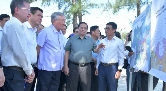 PM inspects projects in Da Nang city