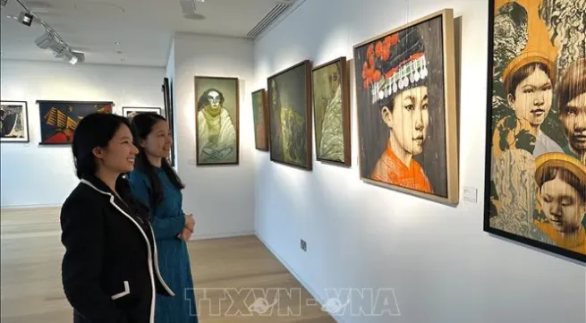 Vietnamese paintings showcased at London Asian Art