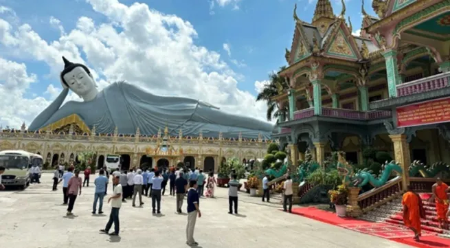 Khmer community in the south joyfully celebrate Sene Dolta Festival