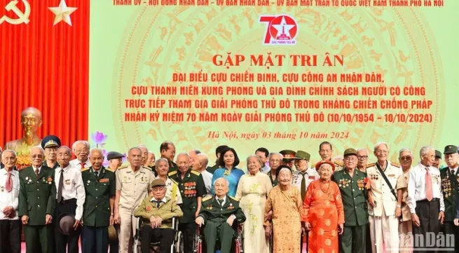 Patriotism education spread among Hanoians of all generations