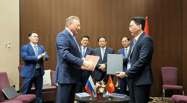 Vietnam’s PV Gas and Russia’s Zarubezhneft strengthen cooperation