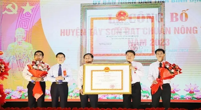 Deputy PM Ho Duc Phoc attends ceremony recognising Binh Dinh’s Tay Son District as new-style rural area