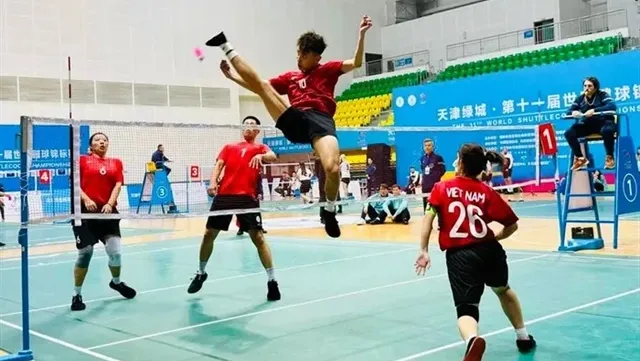 Vietnamese shuttlecock team on top of the world