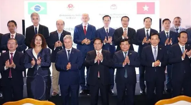 PM attends Vietnam-Brazil business forum ​in Rio de Janeiro