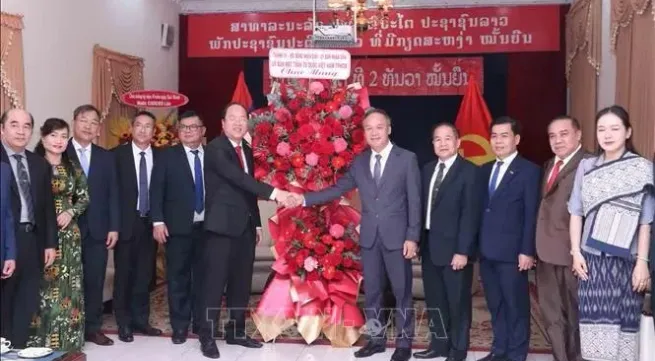 Ho Chi Minh City leaders extend greetings on Laos’ National Day