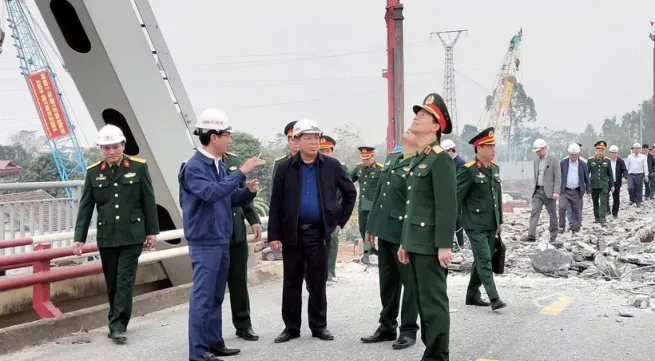 Construction of new Phong Chau bridge kicks off