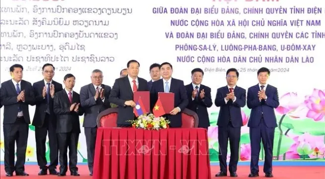 Dien Bien steps up friendship, cooperation with northern Lao localities