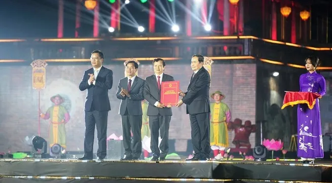 Resolution recognising Hue City as a centrally governed municipality announced