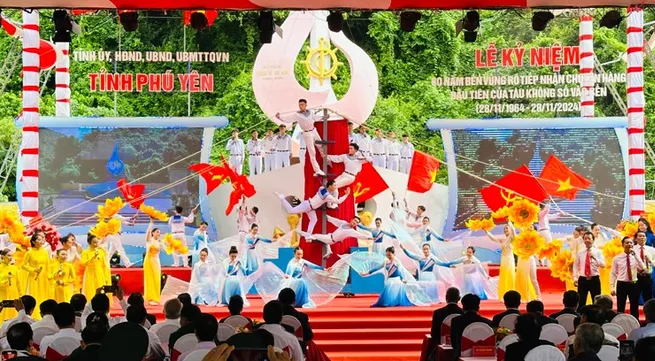 Phu Yen: Ceremony marks 60th anniversary of first “no-number” ship’s arrival at Vung Ro Port
