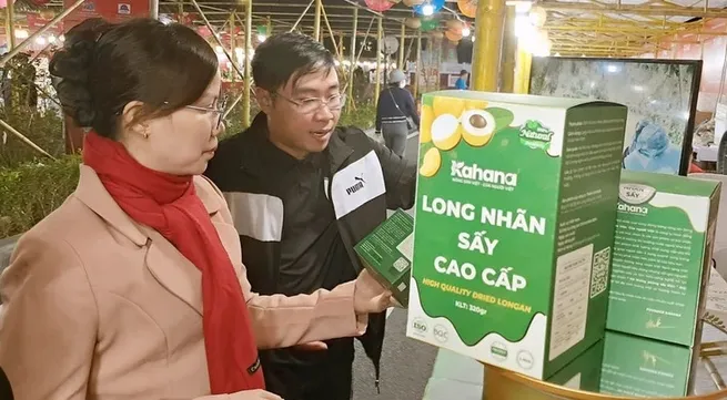 Hanoi boosts year-end shopping through 'Exciting Shopping' fair