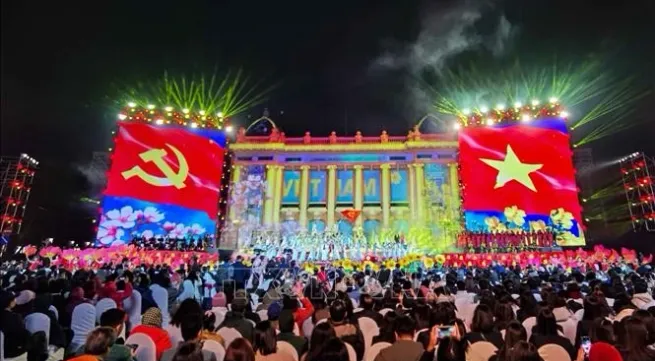 NA Chairman attends art performance marking 95th anniversary of CPV